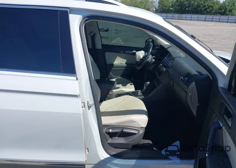 2018 Volkswagen Tiguan 2.0T Se/2.0T Sel from USA, damaged, VIN 3VV3B7AX2JM093972